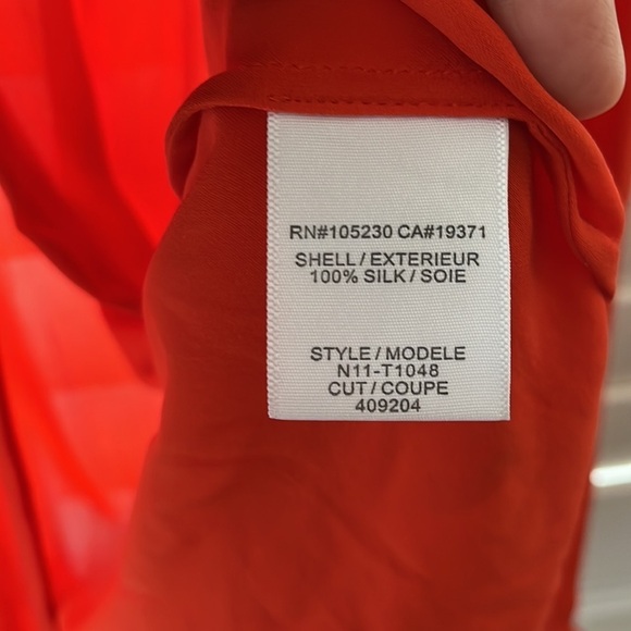 Josie buttons down blouse red silk size s - Picture 4 of 7